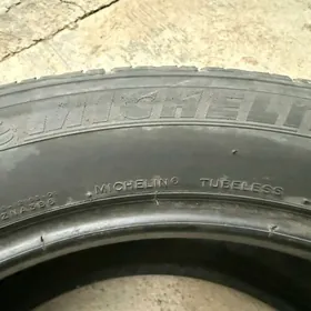 TEKER PAKRISKA KIA SORENTO 235/55/19