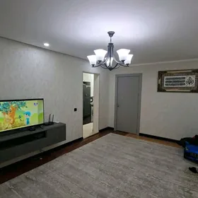 2мкр 2 комнатная 1 этаж