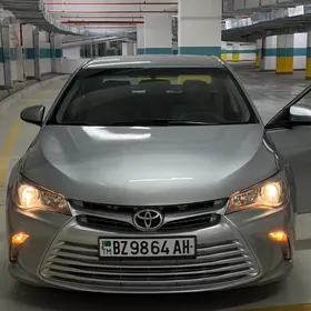 Toyota Camry 2015