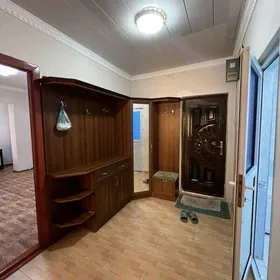 satlyk jaý eýesinden