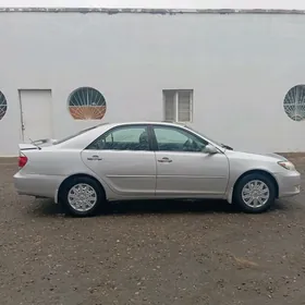Toyota Camry 2004