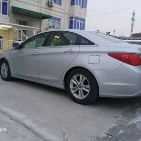 Hyundai Sonata 2012