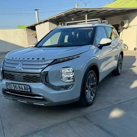 Mitsubishi Outlander 2022