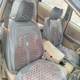 Avalon 1996 sidenya americanca