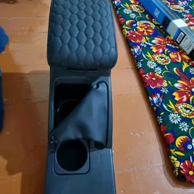 подлокотник