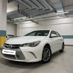 Toyota Camry 2015