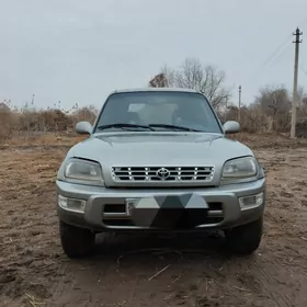 Toyota RAV4 1999