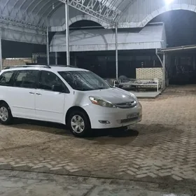 Toyota Sienna 2008