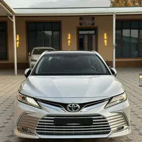 Toyota Camry 2022