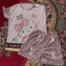 Вещи S-M размеры 20манат