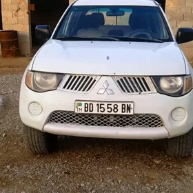 Mitsubishi L200 2008