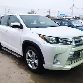 Toyota Highlander 2018