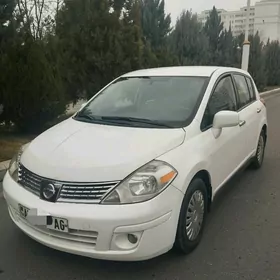 Nissan Versa 2010