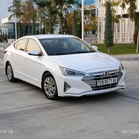 Hyundai Elantra 2020