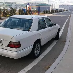 Mercedes-Benz 230E 1994