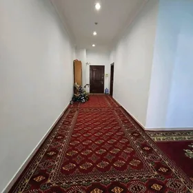 элитка Нефтигаз 4 комнатная