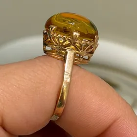 Gyzyl gadym yantar yuzuk