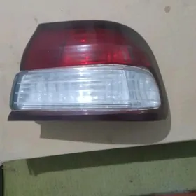 Stop nissan maxima 1996