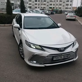 Toyota Camry 2020