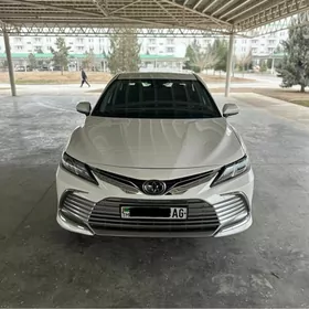 Toyota Camry 2023