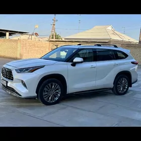 Toyota Highlander 2020