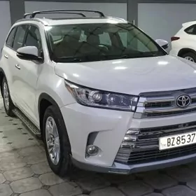 Toyota Highlander 2016