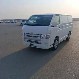 Toyota Hiace 2025