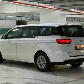 Kia Sedona 2021