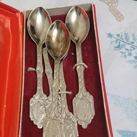 продам мельхиоровые ложки !