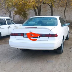 Toyota Camry 1999
