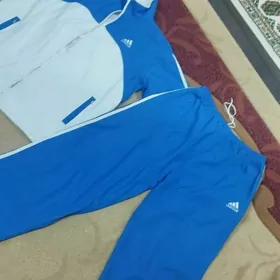 спортивный костюм