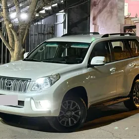 Toyota Land Cruiser Prado 2013