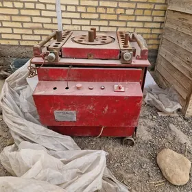 Demir kesme we bukme