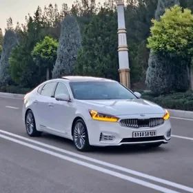 Kia Cadenza 2017