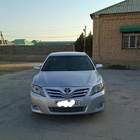 Toyota Camry 2010