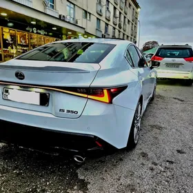 Lexus IS 350 2020