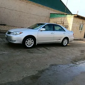 Toyota Camry 2004