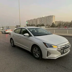 Hyundai Elantra 2020