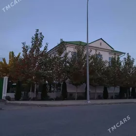 Täze Zaman 1, komnat arenda