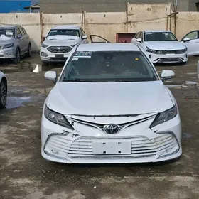Toyota Camry 2022