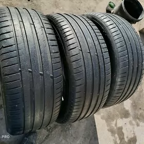 255 55 18 Michelin Teker