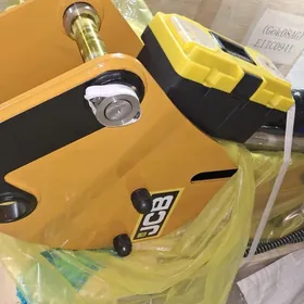 JCB jcb adboynik malatok отбой