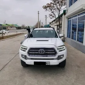 Toyota Tacoma 2016