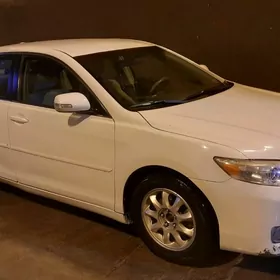 Toyota Camry 2011