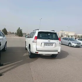 Toyota Land Cruiser Prado 2010