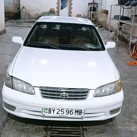 Toyota Camry 1998