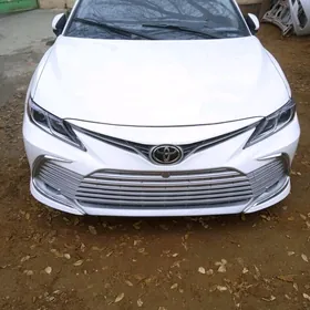 Toyota Camry 2023
