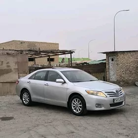 Toyota Camry 2010