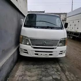 Nissan Urvan 2008