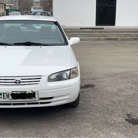 Toyota Camry 1999